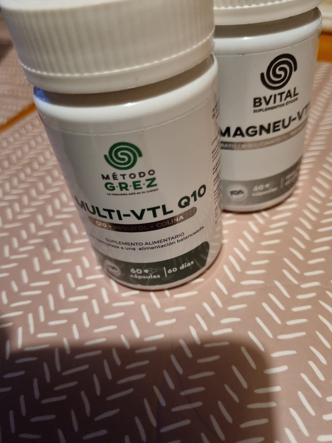 Customer photo review of MULTI-VITAL Q10 - Vitaminas + Q10 + Inositol + Colina - 30 cápsulas