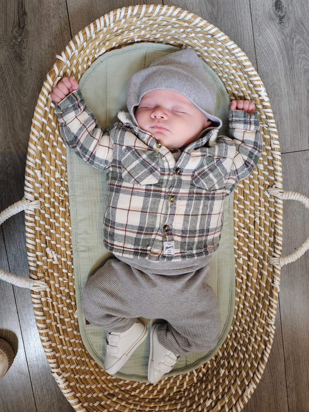 Customer photo review of Sea-Grass Baby Changing Basket