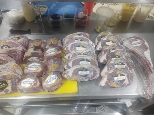 Reseña con foto de un cliente sobre Rib Eye Steak Black Brangus