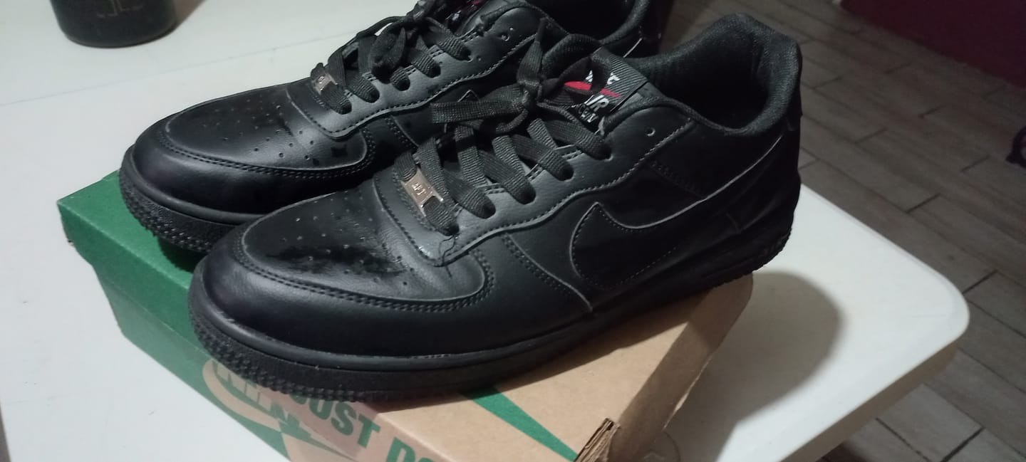 Customer photo review of Tenis 270 Negro Total