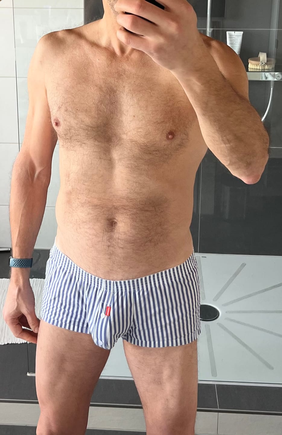 Customer photo review of Plaid 100% Cotton Men's Soft Trunks