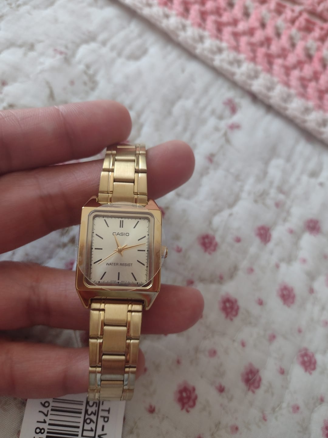 Customer photo review of Reloj Casio Tank Análogo LTP-V007G-9E Dorado