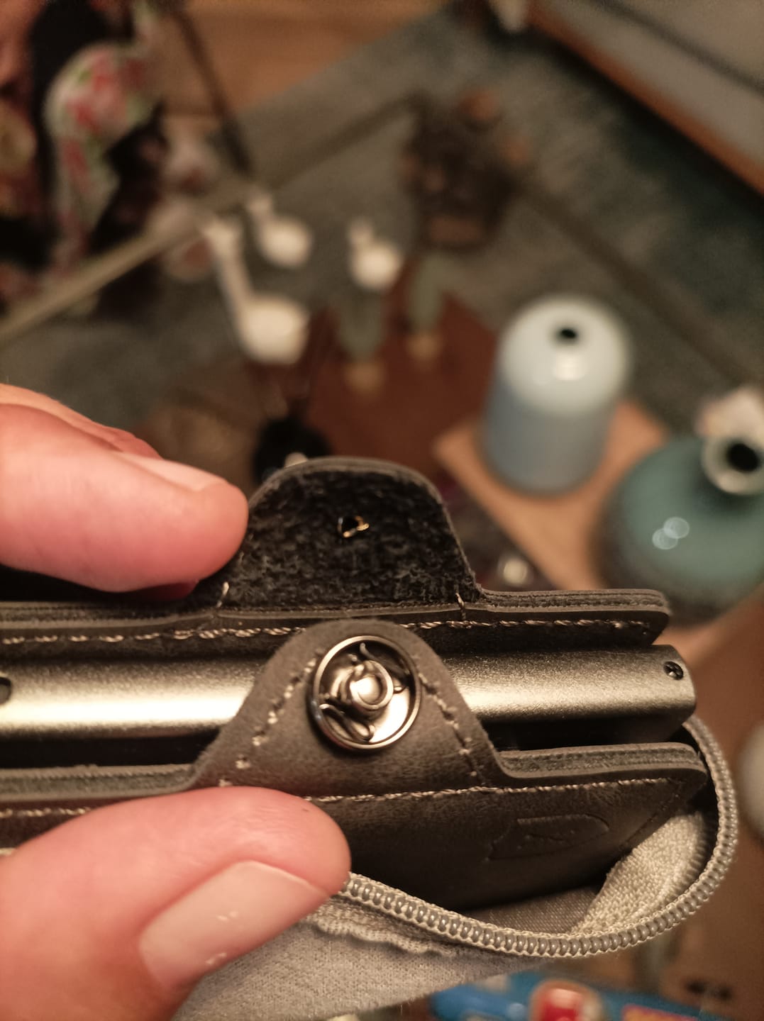 Customer photo review of Dark Grey Airtag