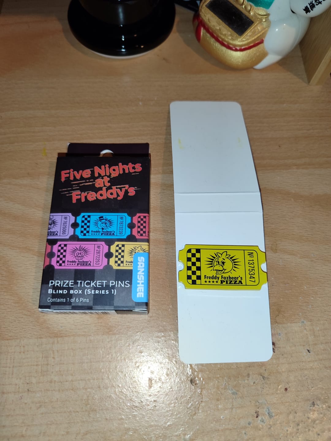Customer photo review of Five Nights At Freddy's - Prize Ticket Pin Blind Box