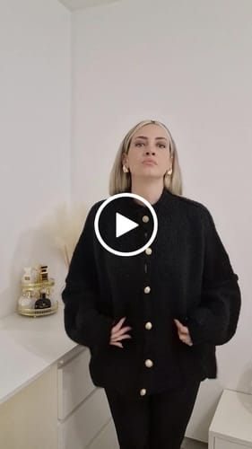 Customer video review of Oversized Cardigan "CozyGlam"