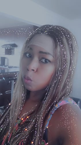 Customer photo review of Peruvian 13x4 Lace Frontal Wig - Straight - P colour - 18"