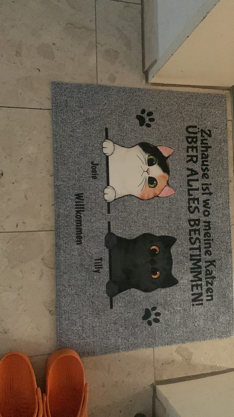 Customer photo review of Willkommen bei neugierigen Katzen - Individuelle Fußmatte