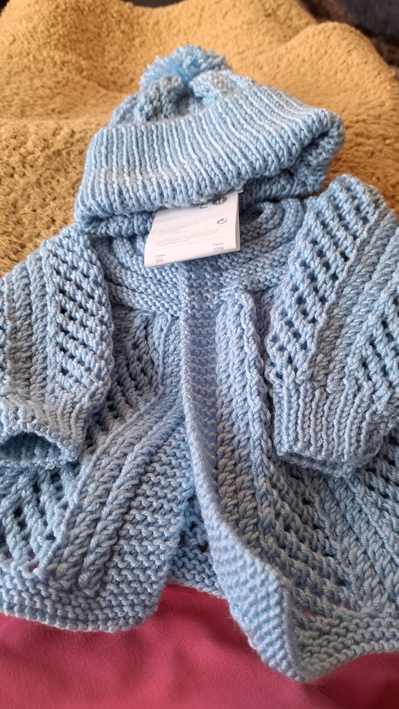Customer photo review of Rico Baby So Soft DK Knitting Yarn