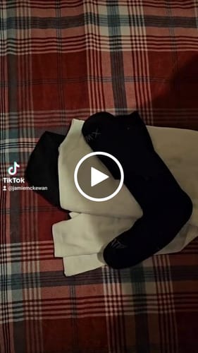 Customer video review of HEMY Waterproof Socks