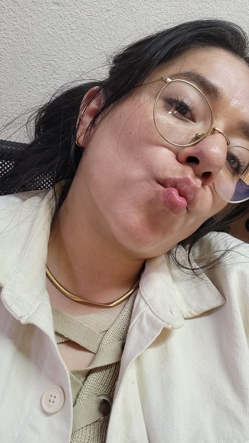 Customer photo review of Collar Abelia