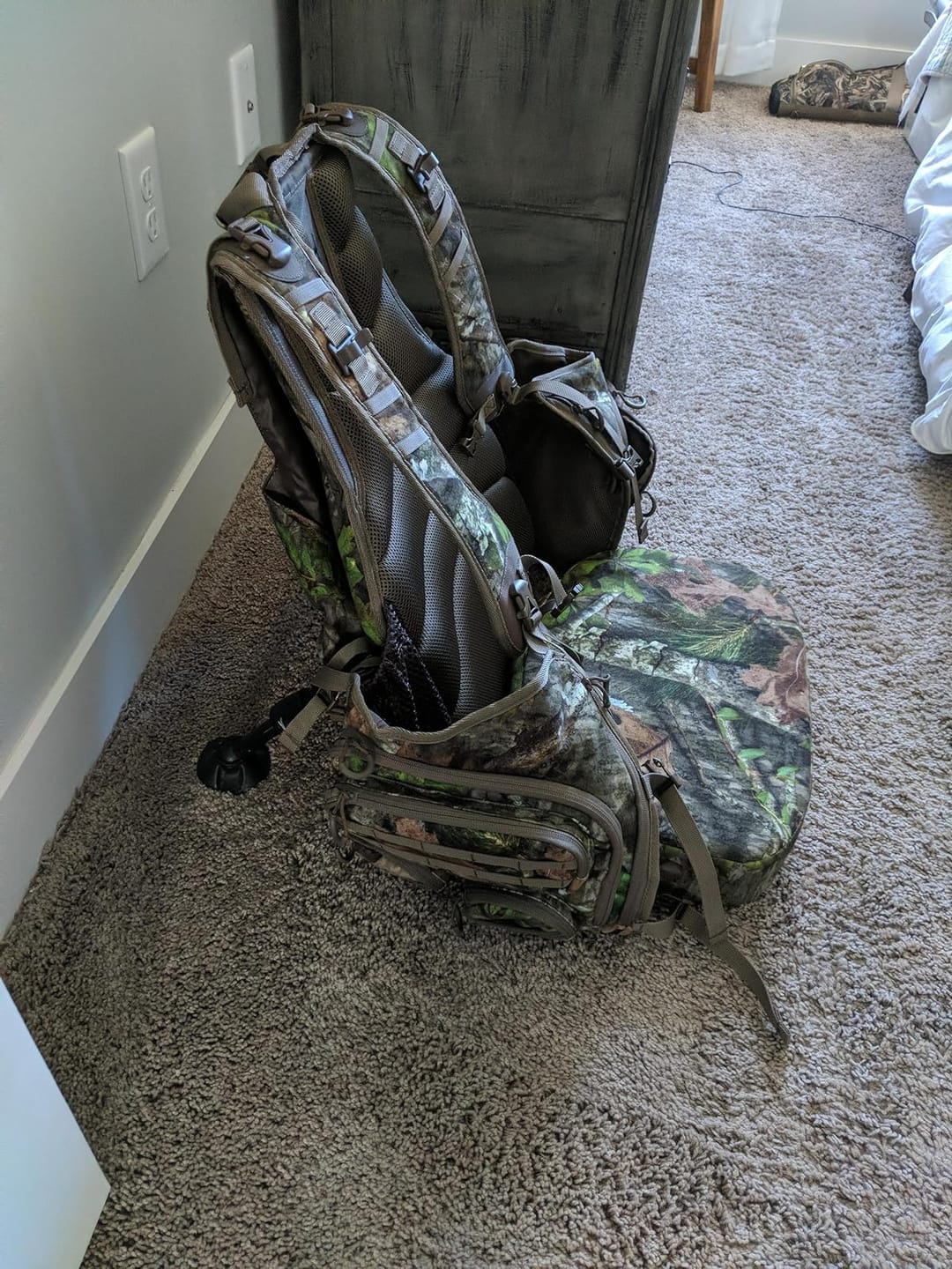 Customer photo review of Turkey Vest with Seat with Game Pouch and Kickstand