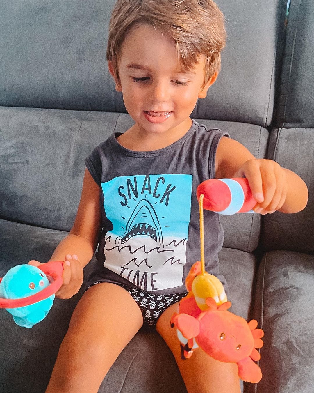 Customer photo review of Personnalisée Premier Ensemble de Jouet Sonore en Peluche de Boîte à Pêche pour Bébé