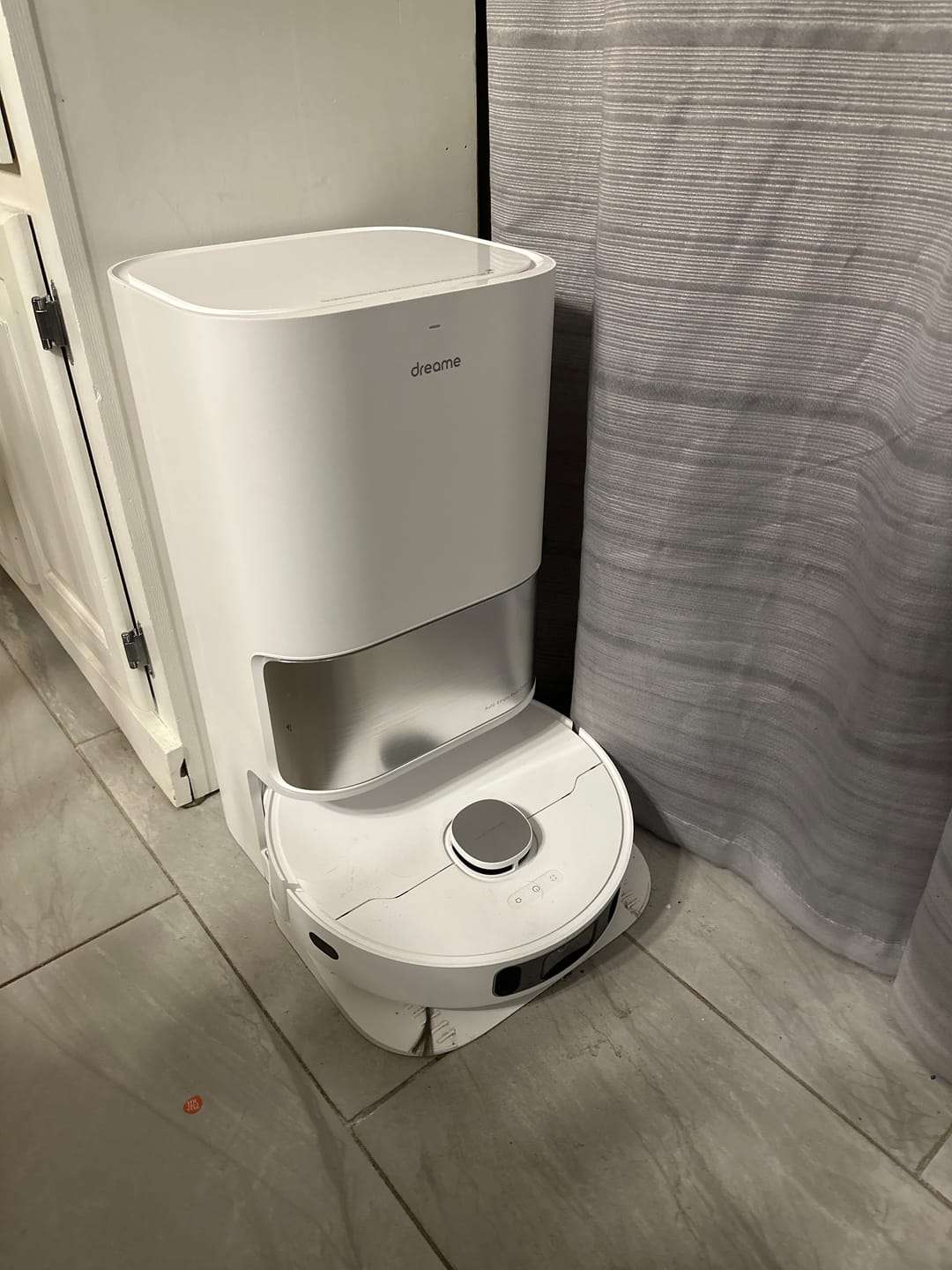 Customer photo review of DreameBot L10s Ultra Robot Vacuum & Mop