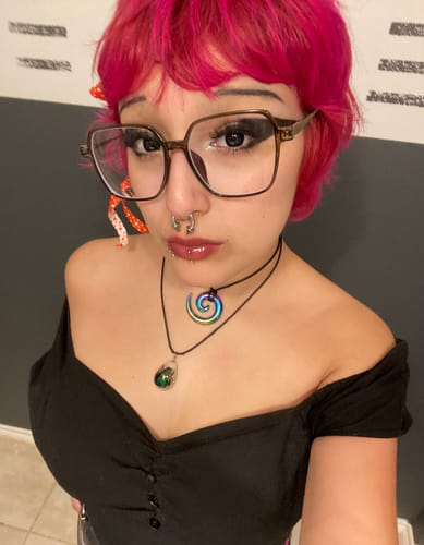 Customer photo review of Glommy's Dollie Darknight Black Contact Lenses(12 months of use)