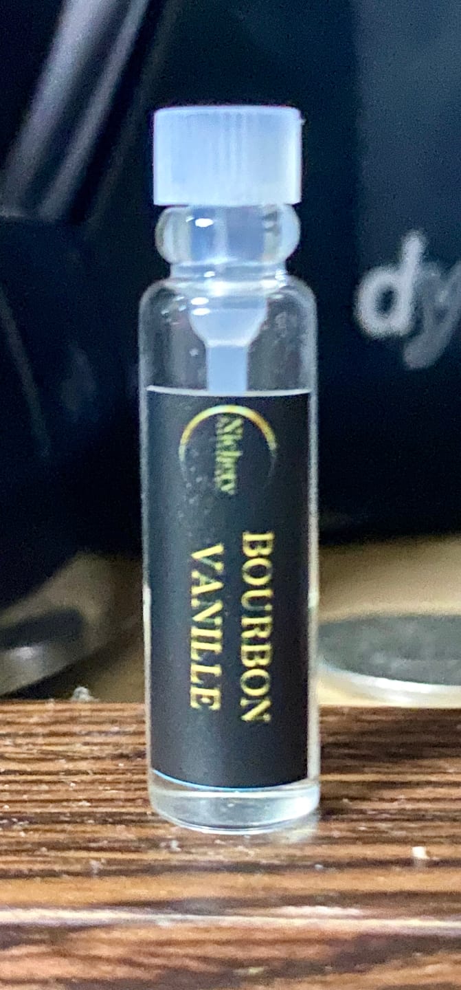 Customer photo review of Nichery Bourbon Vanille Extrait de Parfum - Unisex 50ml - ÚJ ÜVEG