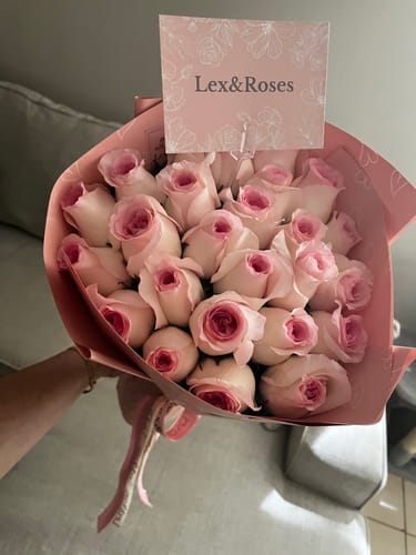 Customer photo review of Red Rose Bouquet