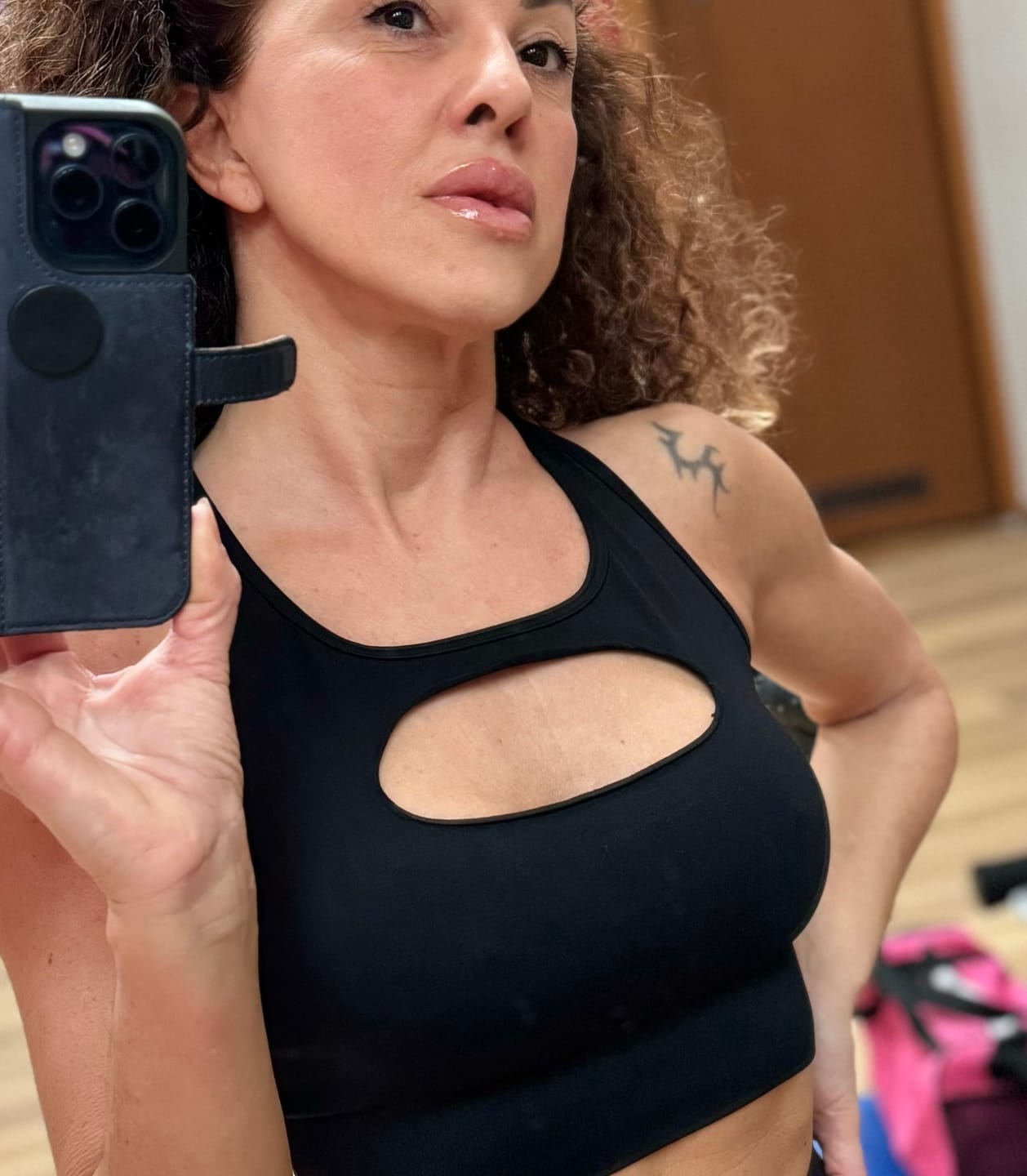 Customer photo review of Top Goth nero