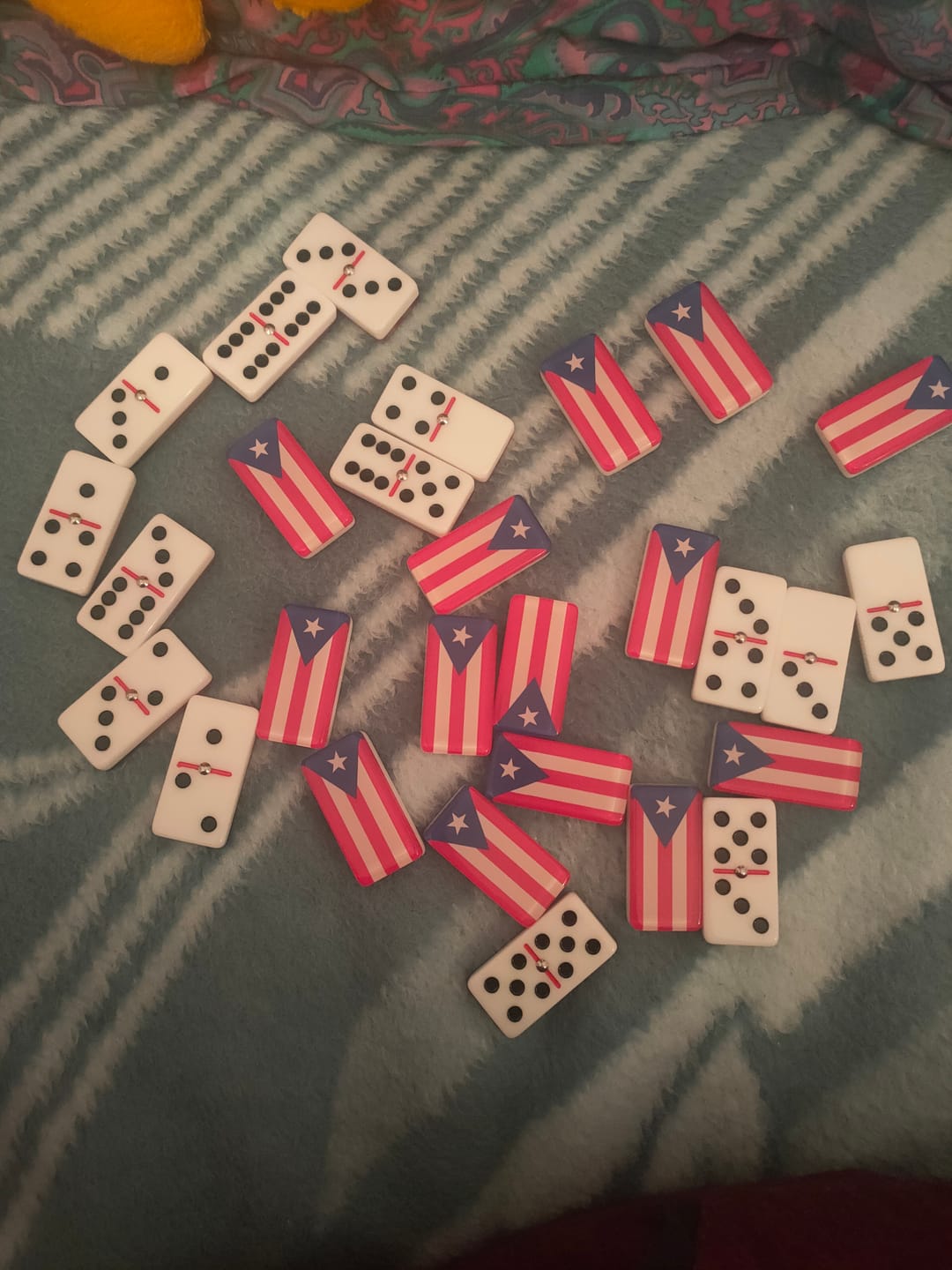 Customer photo review of Puerto Rican Flag Dominos (DOUBLE 6)