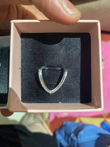 Customer photo review of Silver Beautiful Vanki Ring