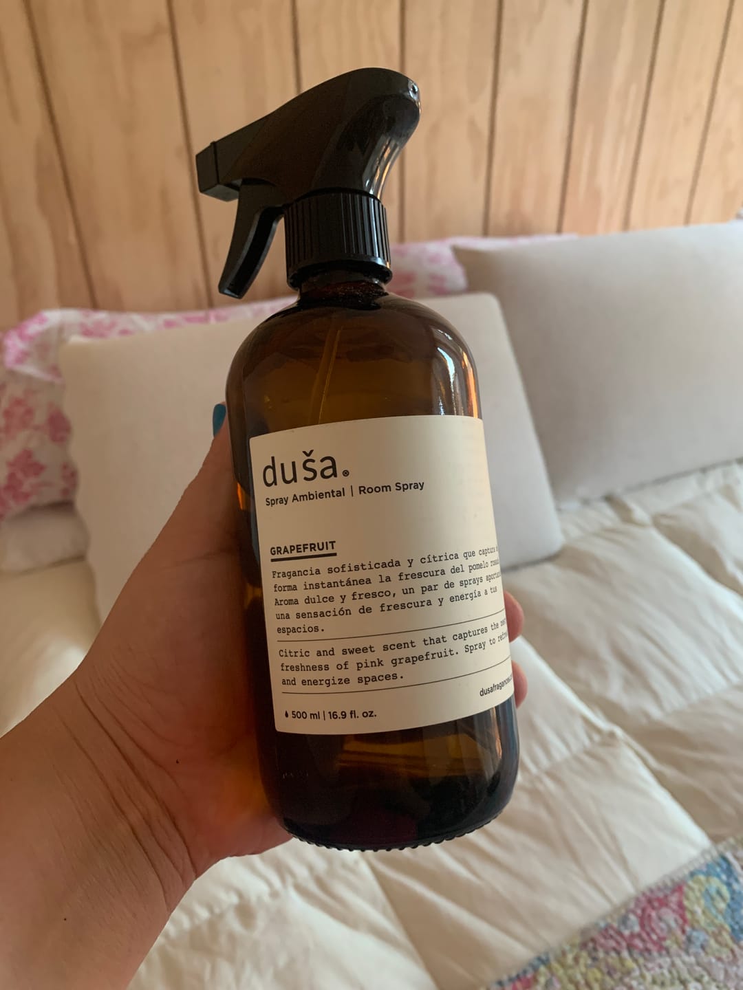 Customer photo review of Grapefruit - Aromatizante en Spray |  Para Telas y Ropa de Cama | Eliminador de olores en Spray - 500ml