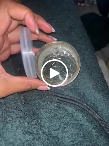 Customer video review of Cire coiffante CAPINUTRI naturelle nourrissante sans résidus ni trace blanche
