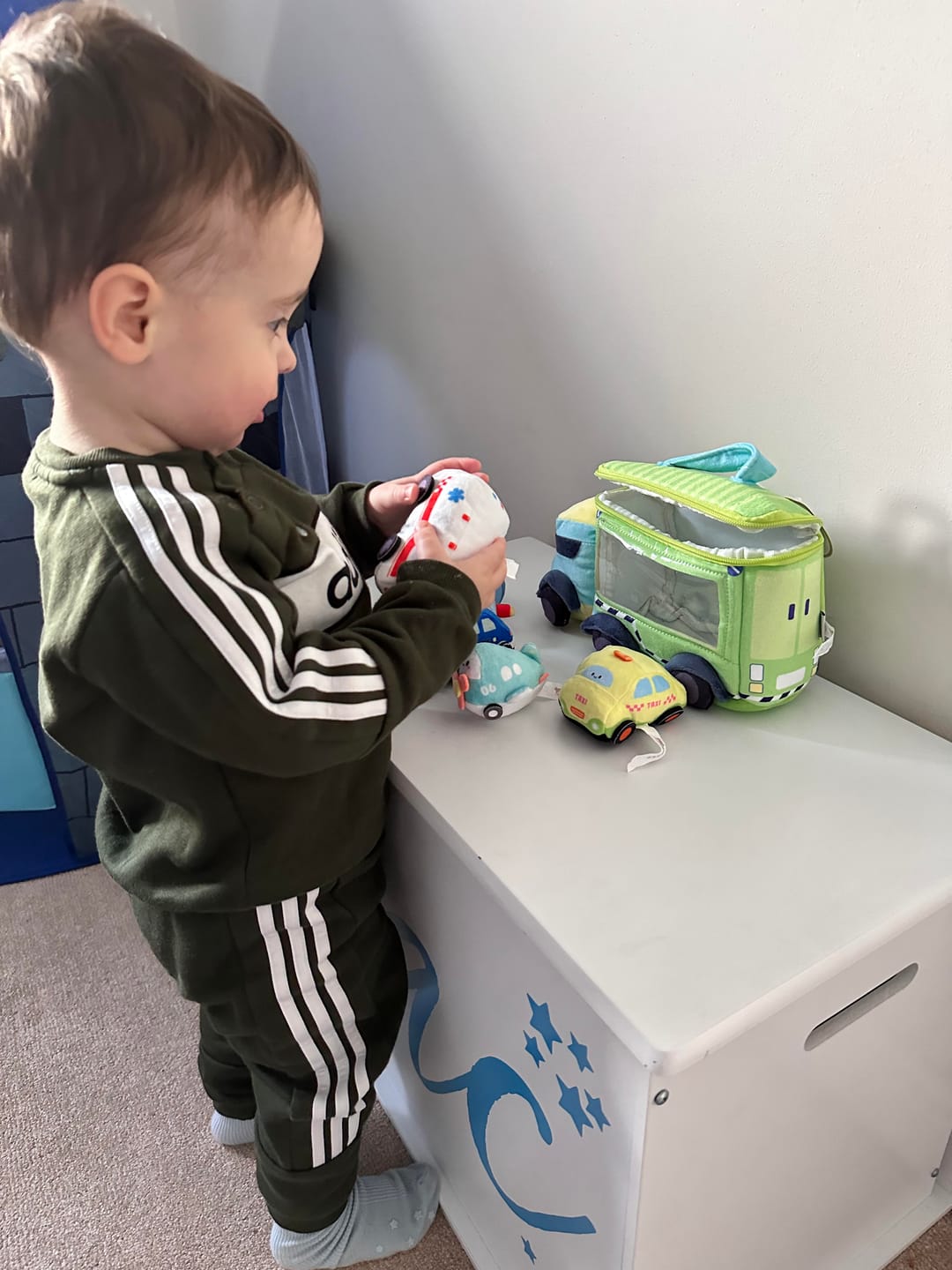 Customer photo review of Personnalisée Premier Ensemble de Jouet Sonore en Peluche de Voitures pour Bébé
