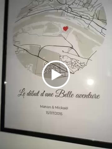 Customer video review of Là où tout a commencé - Affiche personnalisée