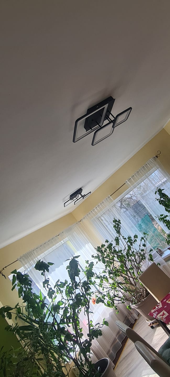 Customer photo review of Lustra LED Three Square Black Echivalent 400W Telecomanda