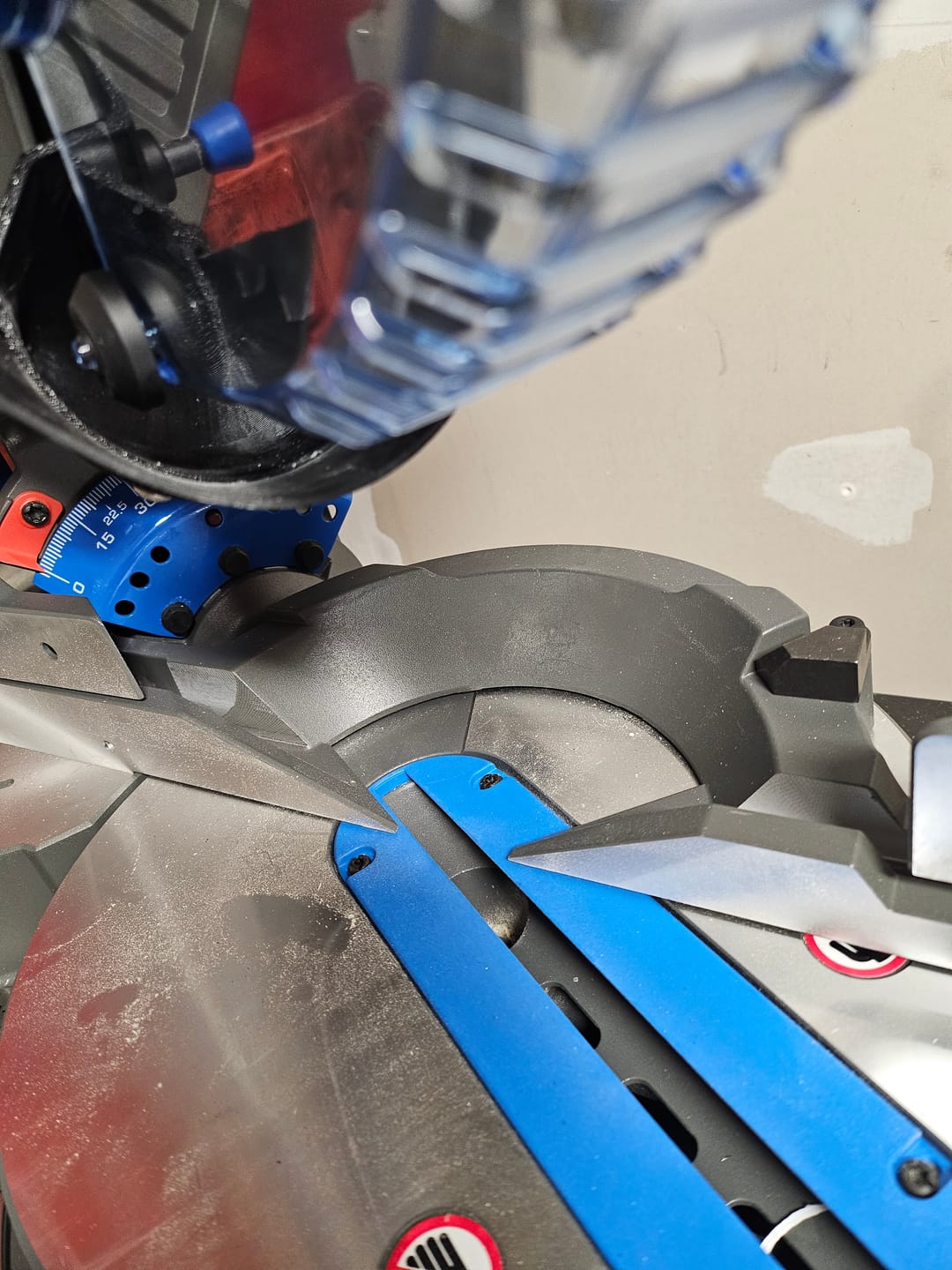 Customer photo review of Ridgid & Delta Cruzer 10” Miter Saw Dust Collection