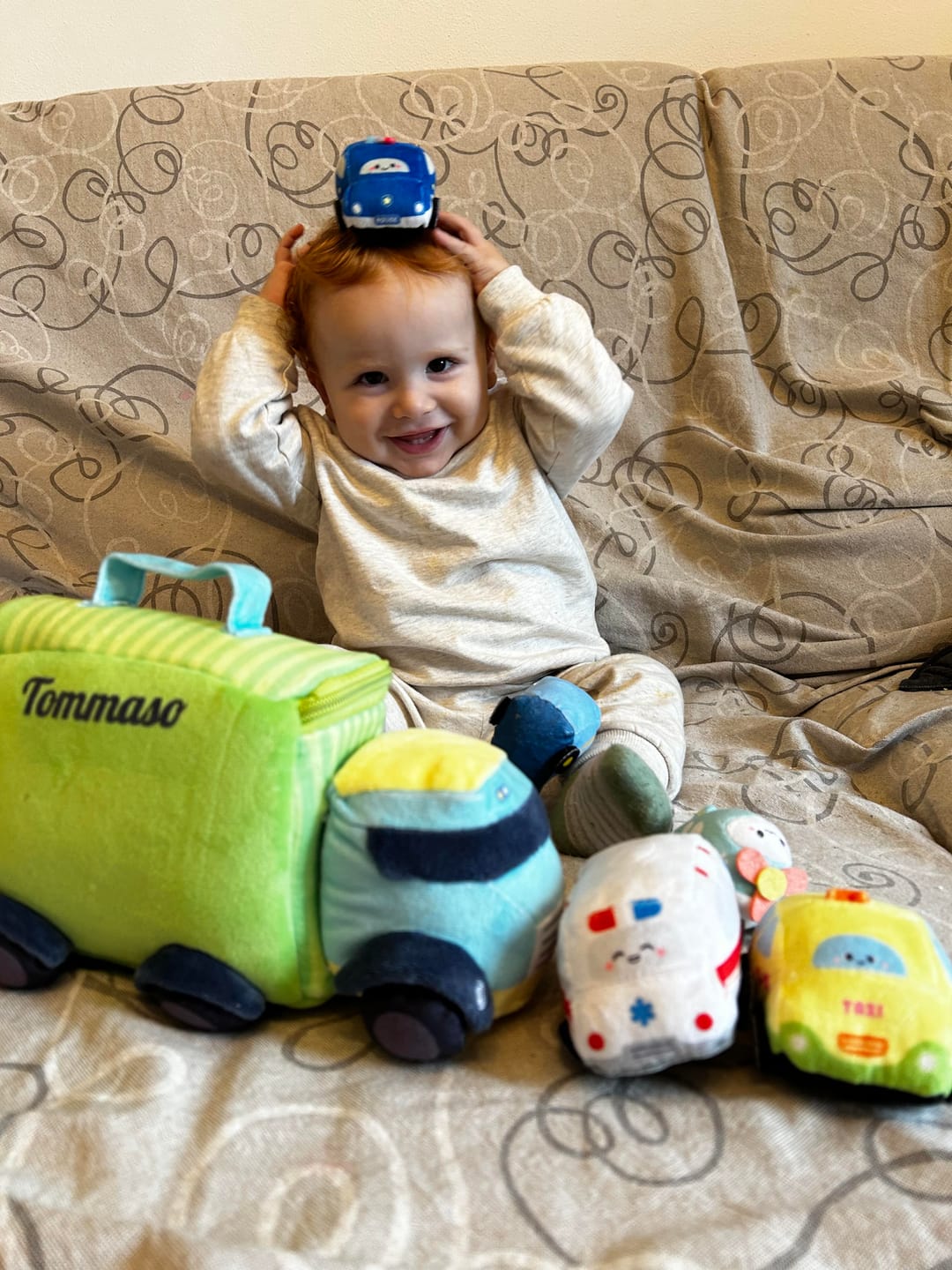 Customer photo review of Personnalisée Premier Ensemble de Jouet Sonore en Peluche de Voitures pour Bébé