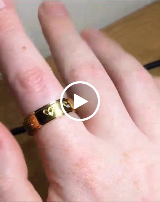 Customer video review of gold heart sketch anxiety ring