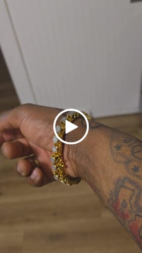 Customer video review of 1.75 CARAT NATURAL DIAMONDS STERLING SILVER 34.23 GRAMS 8.50 INCHES 9 MM FANOOK DIAMOND BRACELET
