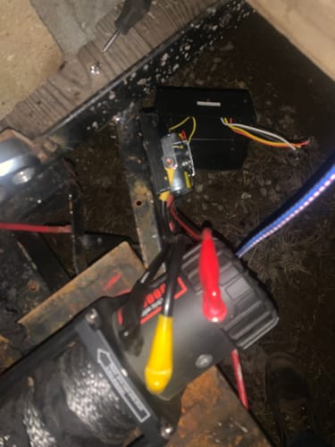 Customer photo review of OPENROAD Wired Remote Control Exclusively for 9500~13000lbs Pulling Pounds Electric Winches (Pre-sale ETA: May.30)