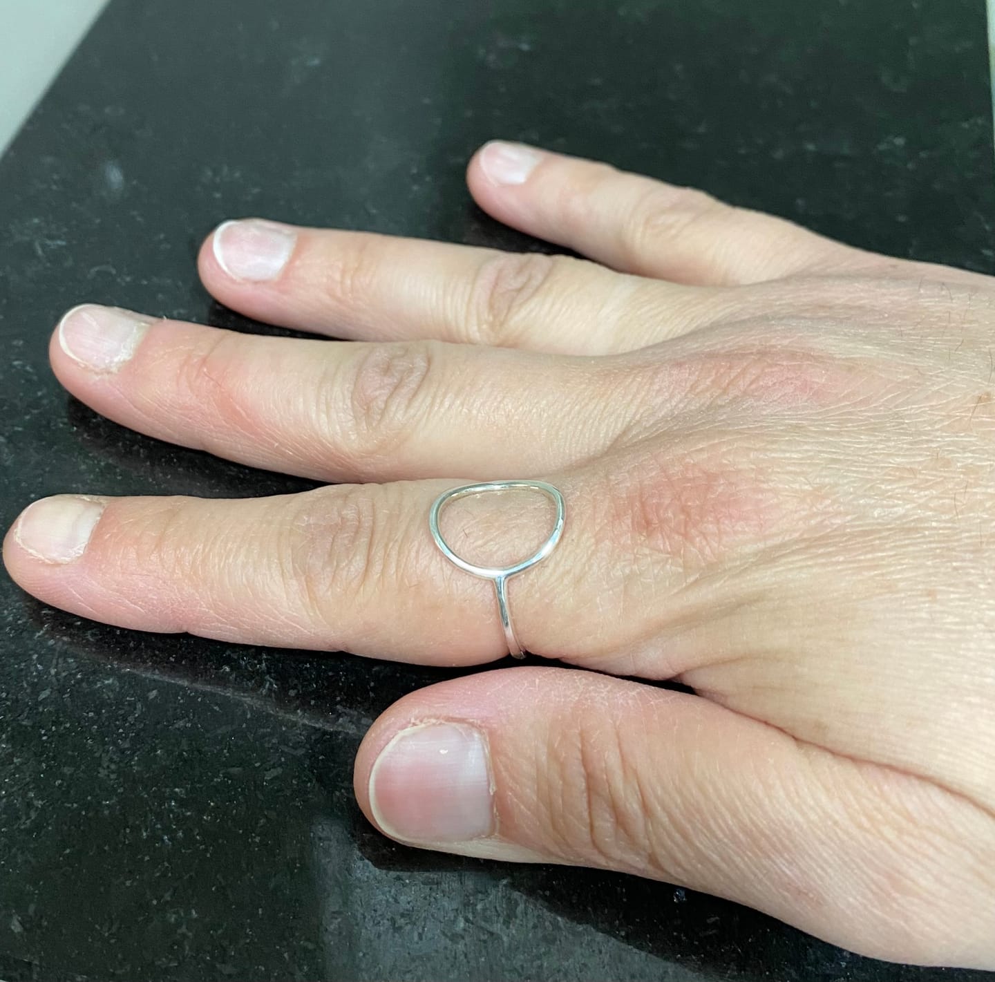 Customer photo review of Anillo Ovali