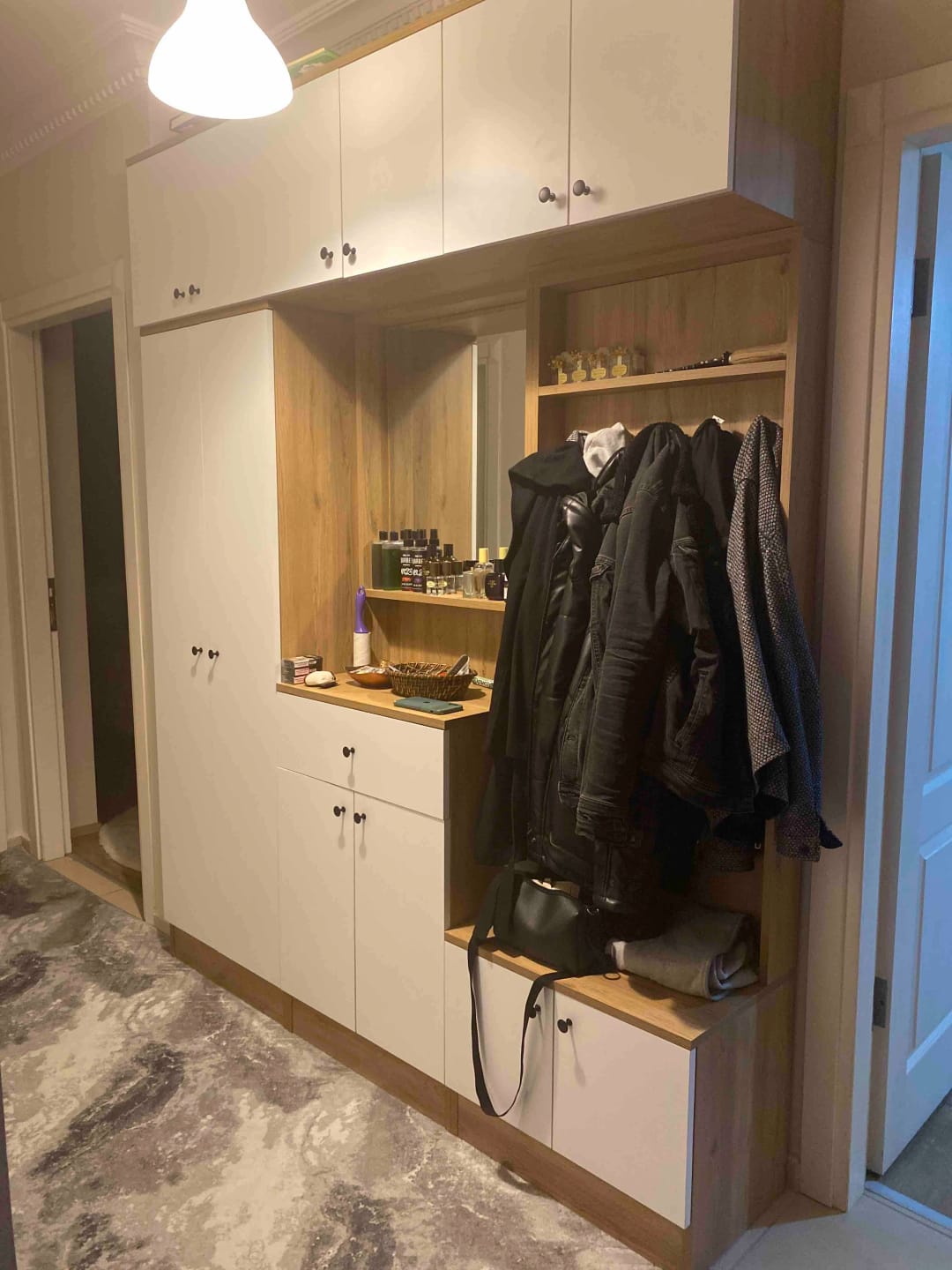 Customer photo review of Rani EA104 Portmanto Çekmeceli Aynalı Raflı Vestiyer Sepet Ceviz - Beyaz