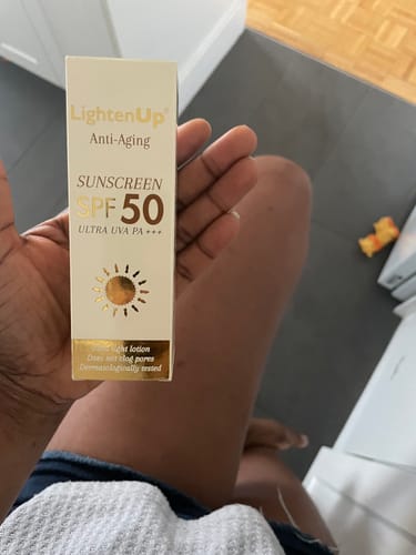 Customer photo review of LightenUp GOLD Anti-Aging Sunscreen SPF 50+ 90ml