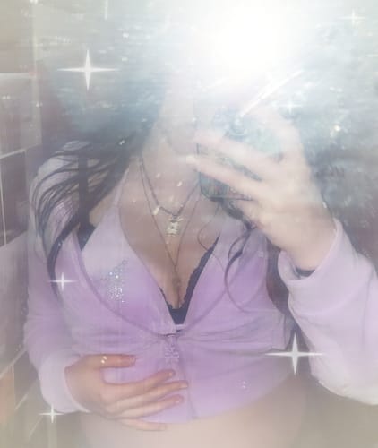 Customer photo review of Tiana Set 2.0 Violet Luxe Velour Tracksuit