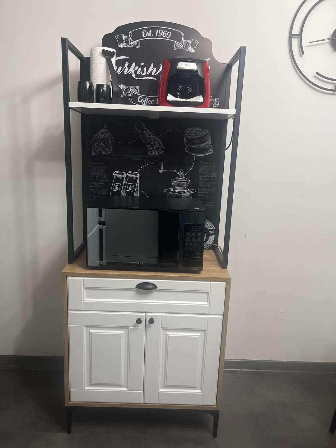 Customer photo review of Rani JE158 Işıklı Kahve Köşesi Membran Kapaklı Çekmeceli Çok Amaçlı Mutfak Dolabı Sepet Ceviz - Beyaz