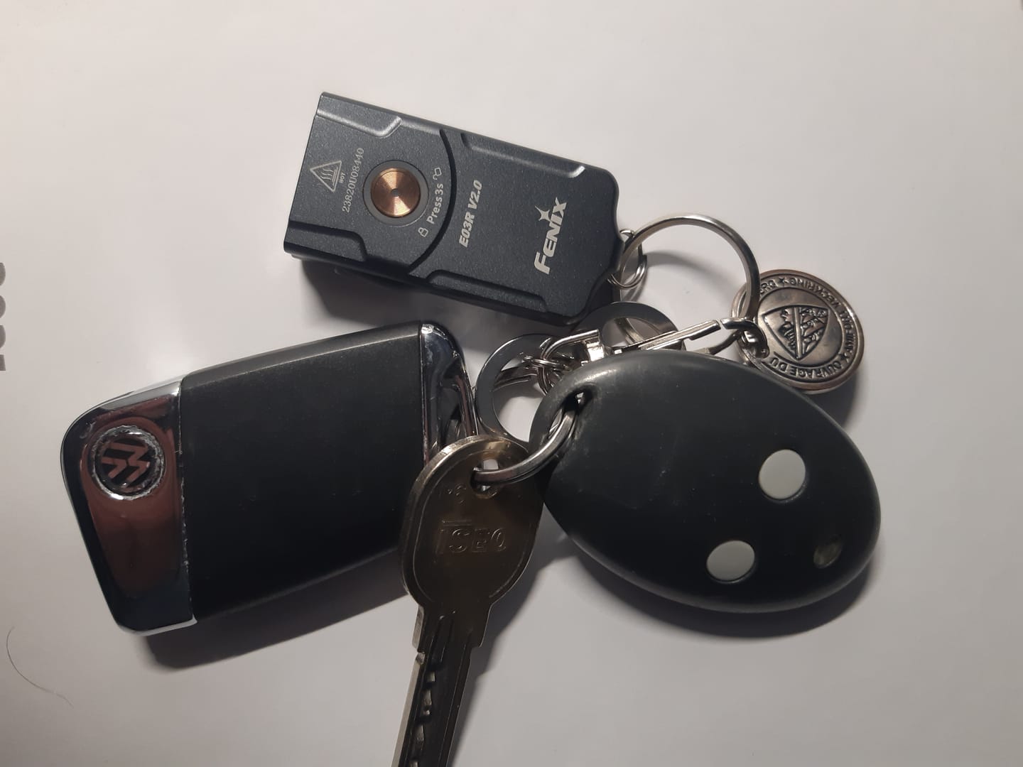 Customer photo review of Fenix E03R V2.0 - Lampe porte-clés en métal - 500 Lumens - Rechargeable USB-C