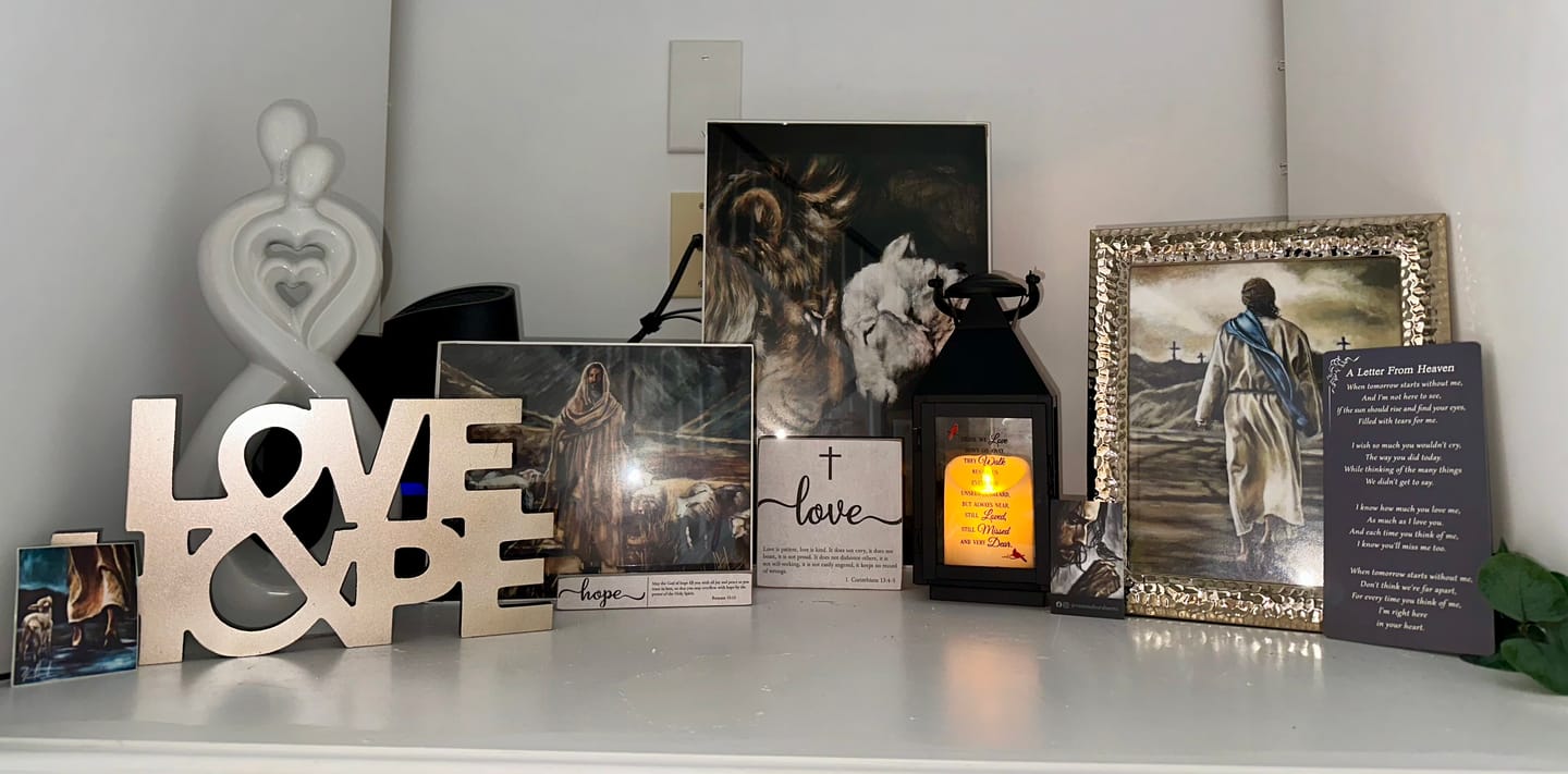 Customer photo review of Compassion of a King