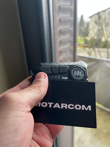 Customer photo review of Motarcom - L'intercom moto haut de gamme et abordable