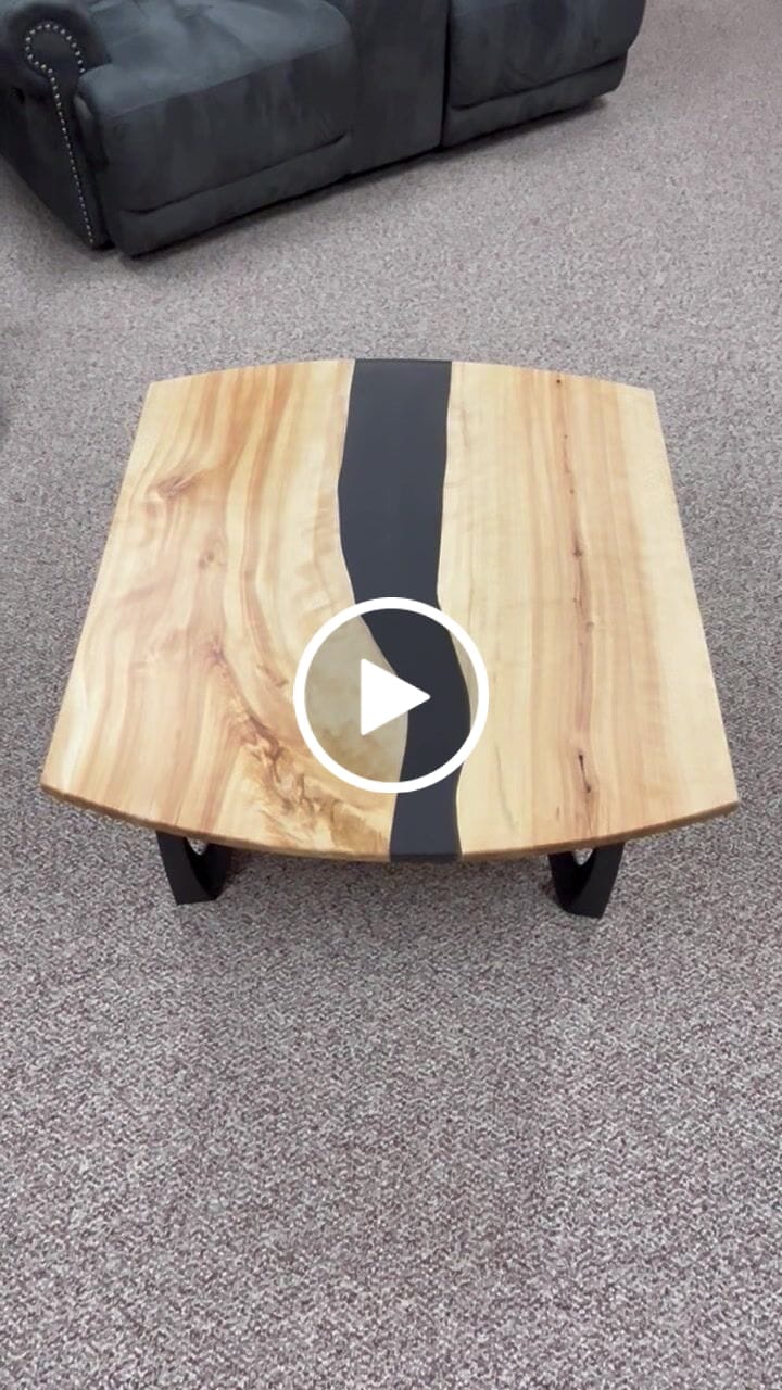 Customer video review of Metal Bench Legs - 123 Udo - 16H inch