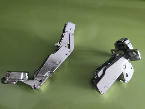 Customer photo review of Bisagra de cazoleta Hettich de gran ángulo Sensys 8657 de apertura 165º