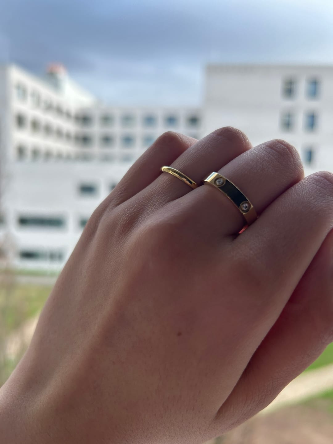 Customer photo review of Thin Lena Ring | 18K vergoldet