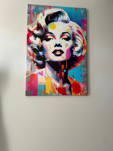 Customer photo review of Monroe Graffiti