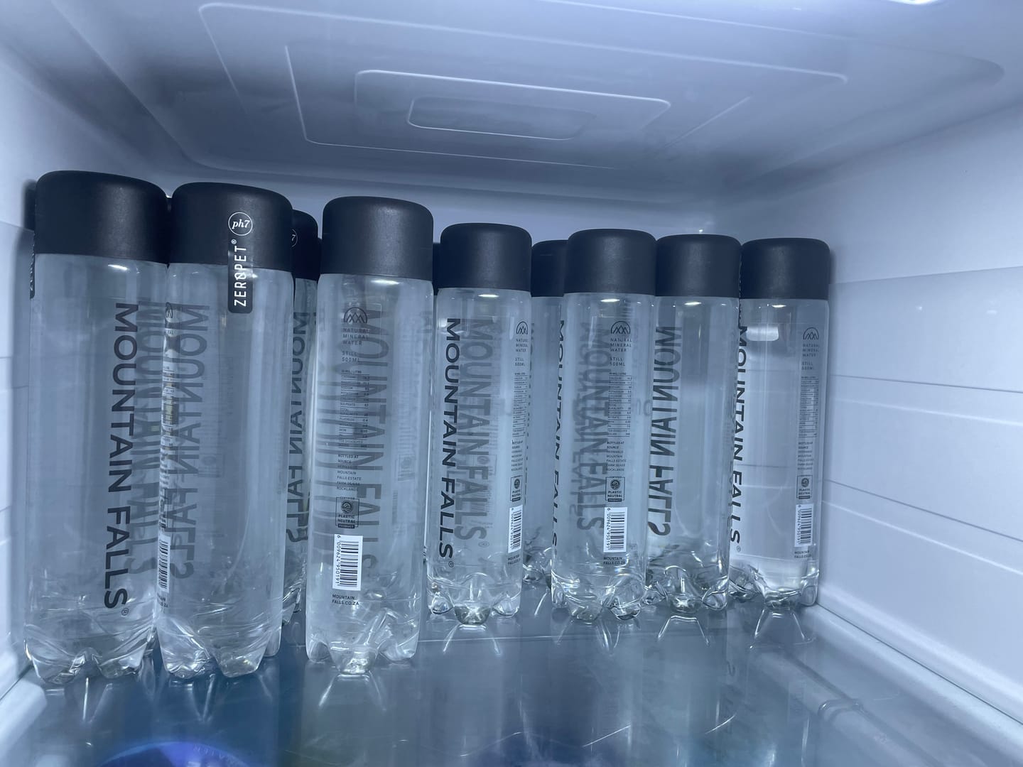Customer photo review of 500ml Still Mineral Water- Pack of 24