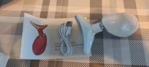 Customer photo review of 5-in-1 Sculpting Handset