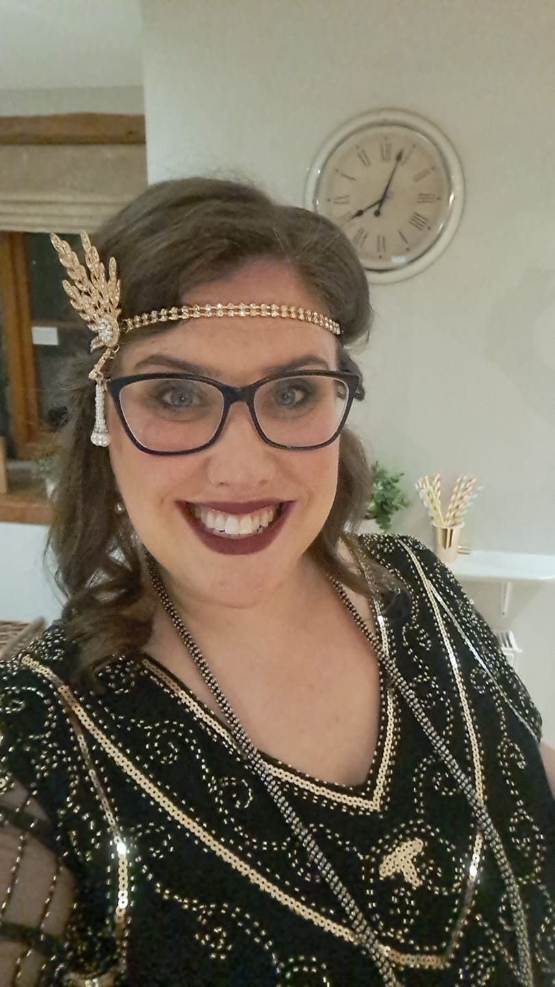 Customer photo review of 1920s Black & Gold Evelyn Plus Size Gatsby Dress