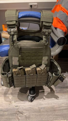 Customer photo review of SHIELD Germany BRAVO 3x Lang-Magazintasche CLICK-Modul Steingrau-Oliv