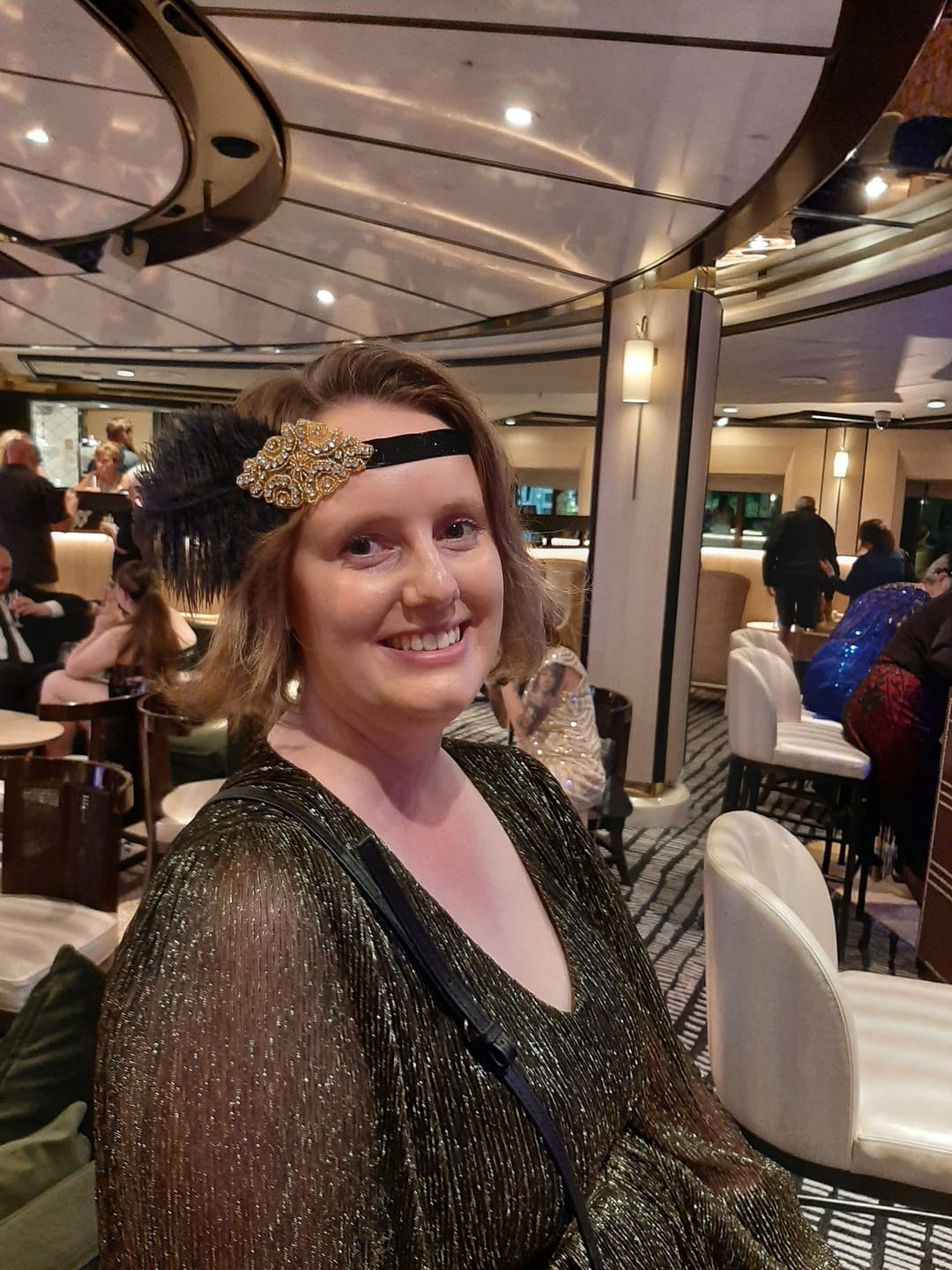 Customer photo review of 1920s Black and Gold Deco Flapper Headband